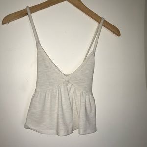 white v neck crop